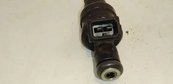 Audi A4 S4 B5 8D Fuel injector 058133551 0280150447