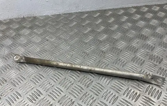 Radiator support slam panel bracket