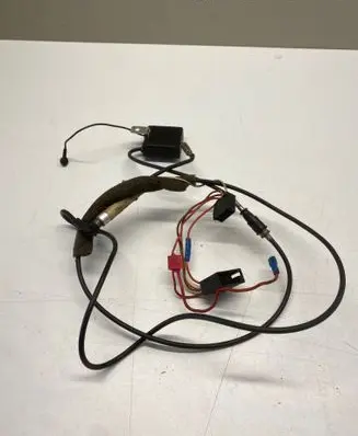 Volkswagen Transporter - Caravelle T4 Aerial antenna amplifier 701035577B 7D0035550F