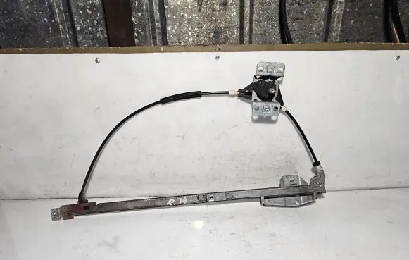 Volkswagen Transporter - Caravelle T4 Front door manual window regulator 701837502