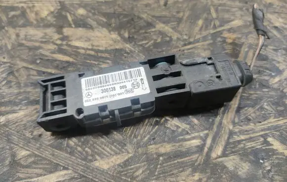 Mercedes-Benz CL C215 Airbag deployment crash/impact sensor 0028200826
