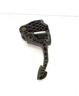 Volkswagen PASSAT B6 Clutch pedal 3C1721059K 15042005 27022006