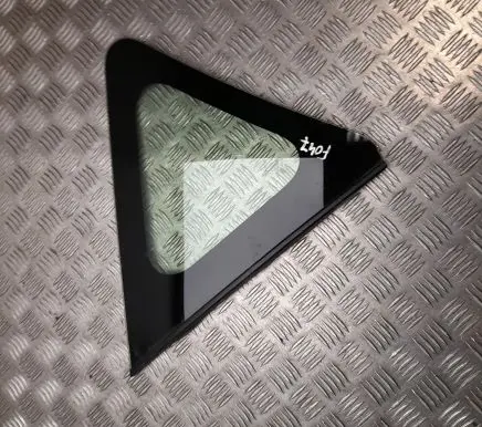 Toyota Verso-S Rear side window 43R006702