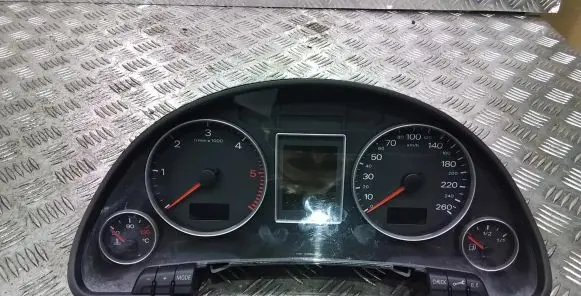 Audi A4 S4 B7 8E 8H Speedometer (instrument cluster)