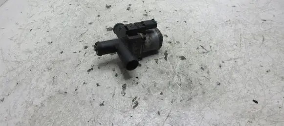 Mercedes-Benz C W205 Webasto circulation pump for autonomous heater A0005062864