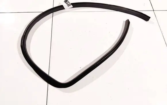 Honda CR-V Rubber seal front coupe door 