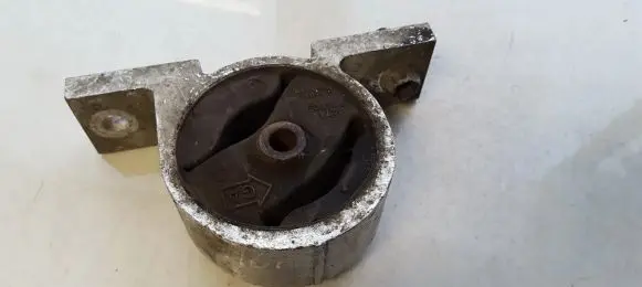 Nissan Almera N16 Engine mount bracket 112715M400