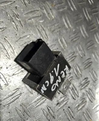 Renault Scenic I Glow plug pre-heat relay 7700115078