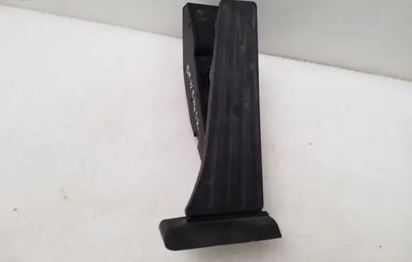 BMW 3 E46 Accelerator throttle pedal 6756492