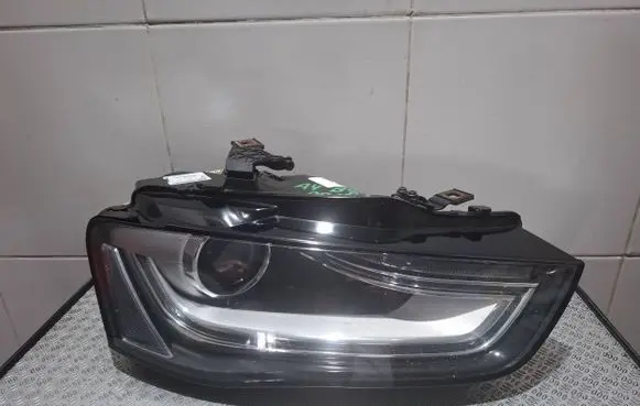 Audi A4 S4 B8 8K Headlight/headlamp