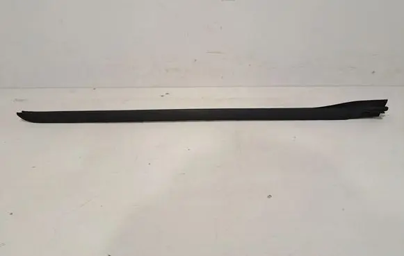 BMW 4 G22 G23 G24 G26 Windshield trim 7933088