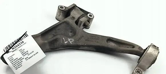 Volvo V60 Front control arm FR8ZA