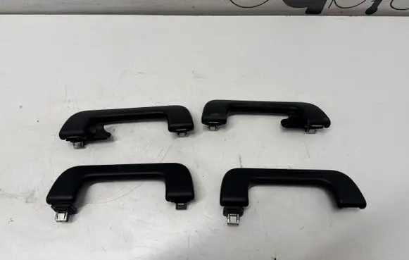Audi A4 S4 B9 A set of handles for the ceiling 4M0857607
