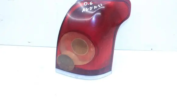 Toyota Avensis T250 Rear/tail lights