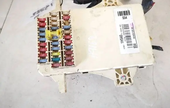 KIA Ceed Fuse box set 919501h540 91950-1h540