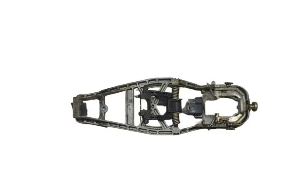 Rear door exterior handle/bracket