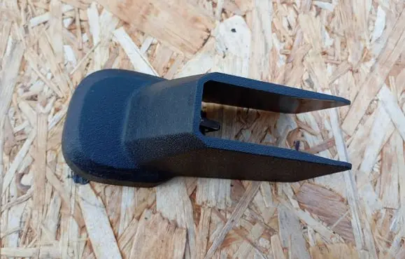 Fiat Freemont Front passenger seat rail trim 2106977 1CZ15TRMAA