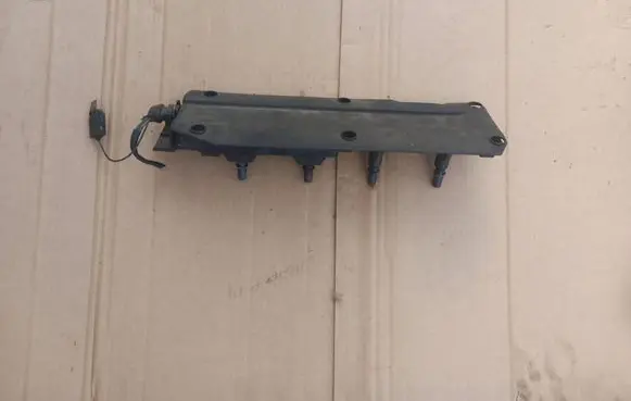High voltage ignition coil