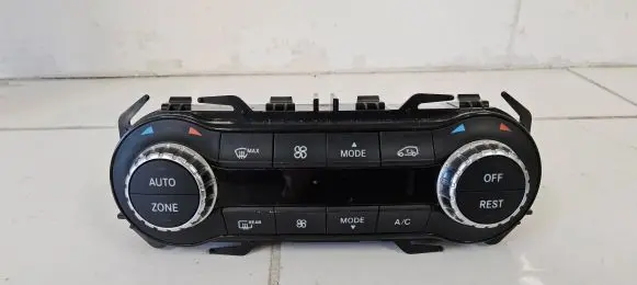 Mercedes-Benz B W246 W242 Climate control unit A2429009301 5HB01163106 A2429010300
