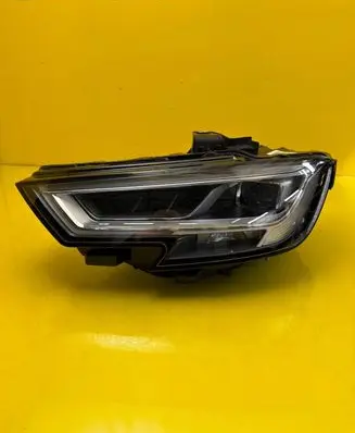 Audi A3 S3 8V Headlight/headlamp 8V0941035