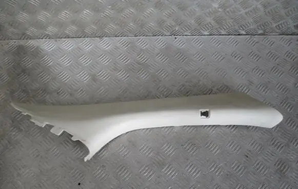 Dodge Caliber (A) pillar trim