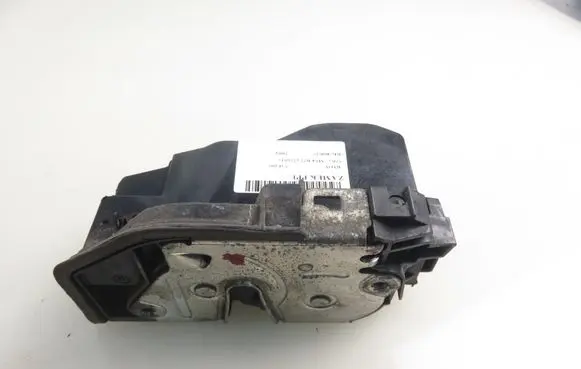 BMW 5 E60 E61 Front door lock 7036170