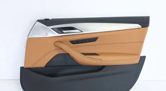 BMW 5 G30 G31 G38 Front door card panel trim