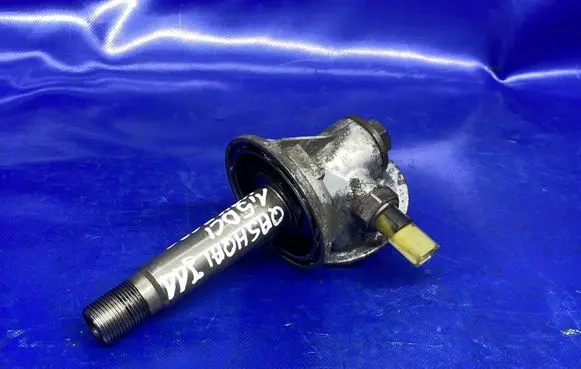 Nissan Qashqai Oil filter mounting bracket 152080021R