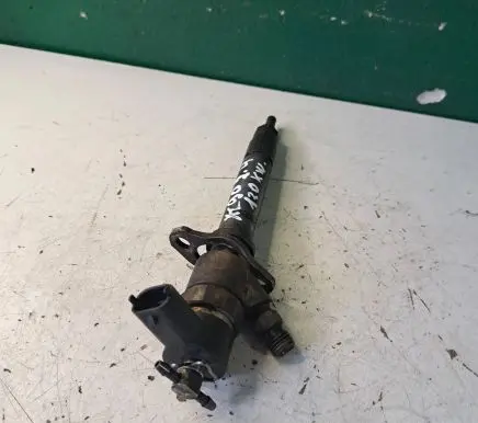 Volvo XC90 Fuel injector 1452009
