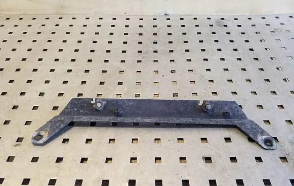 Nissan Juke I F15 Horn signal holder/bracket 