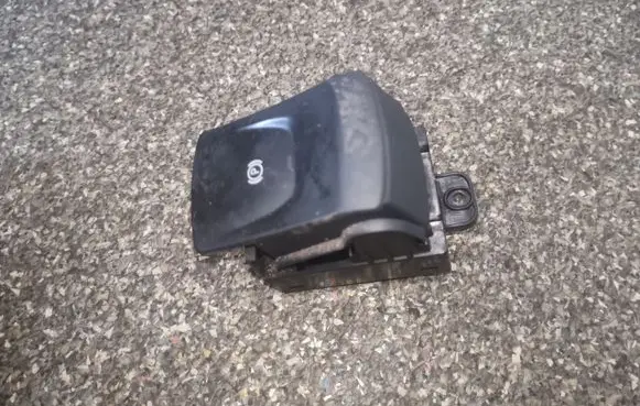 Nissan Leaf I (ZE0) Hand parking brake switch 