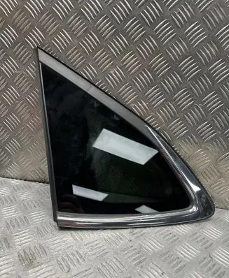 Rear side window