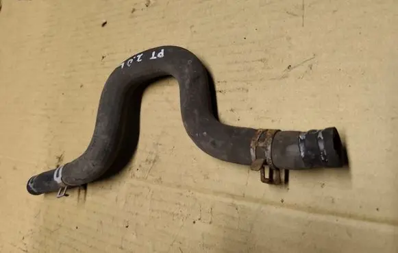 Chrysler PT Cruiser Engine coolant pipe/hose 
