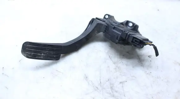 Ford Mondeo MK IV Accelerator throttle pedal 6G929F836SC