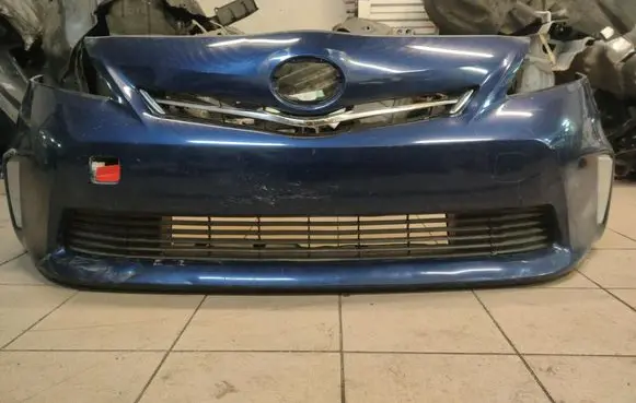Toyota Prius+ (ZVW40) Front bumper