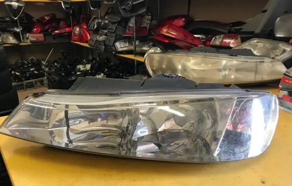 Peugeot 406 Headlight/headlamp