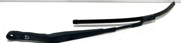 Front wiper blade arm