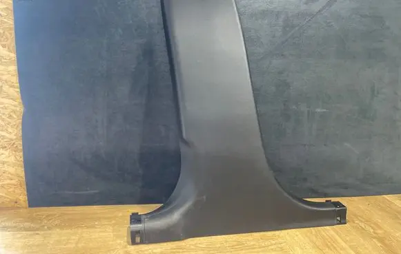 Jaguar XF X260 (B) pillar trim (bottom) GX6331057A