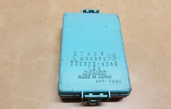 Mitsubishi Pajero Sport I Fuse module MR409898