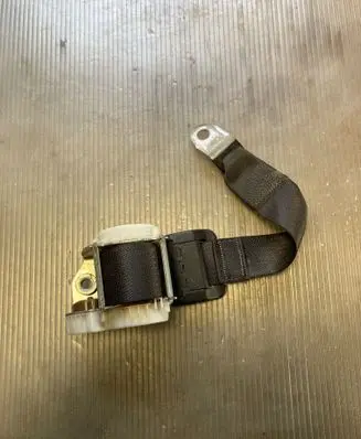 Dodge Journey Middle seatbelt (rear) 34018289A
