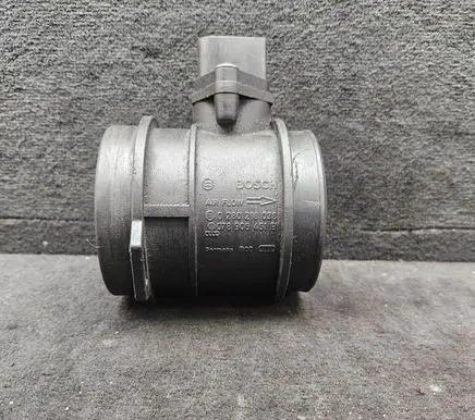 Audi A6 S6 C5 4B Mass air flow meter 078906461B 0280218038