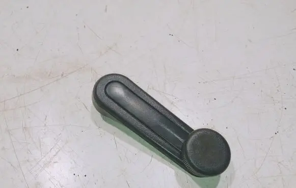 Toyota Corolla E120 E130 Front door window winding handle 6926002020