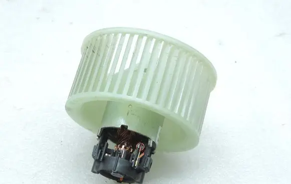 Opel Vivaro Heater fan/blower 93161920 4432043