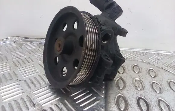 Ford Focus Power steering pump