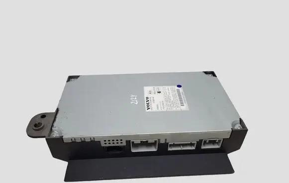 Volvo V70 Sound amplifier 31282144 31282142