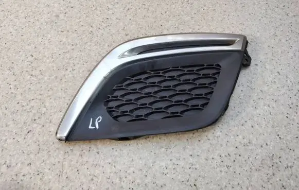 Volvo XC60 Front bumper lower grill 31290432