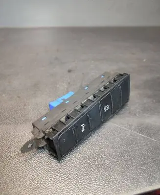 Volkswagen PASSAT B7 Parking (PDC) sensor switch 3AC927137K