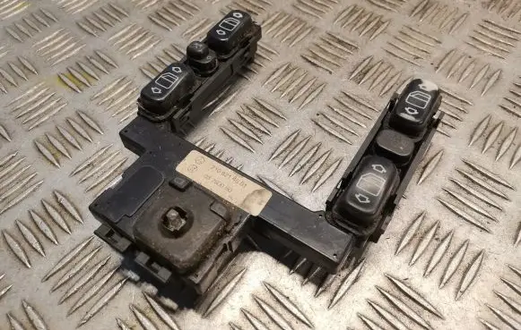 Mercedes-Benz E W210 Electric window control switch 2108214551