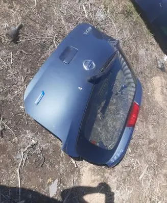 Nissan Micra Tailgate/trunk/boot lid