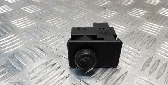 Nissan Patrol Y61 Wing mirror switch